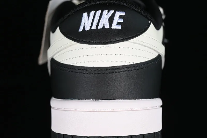 All Categories Nk SB Dunk Series Nk SB Dunk Low Low-top sneakers Nk Dunk Low Fire Heart Scottish distressed oxidation Deconstructed straps SB retro low-top casual sneakers DD1391-100